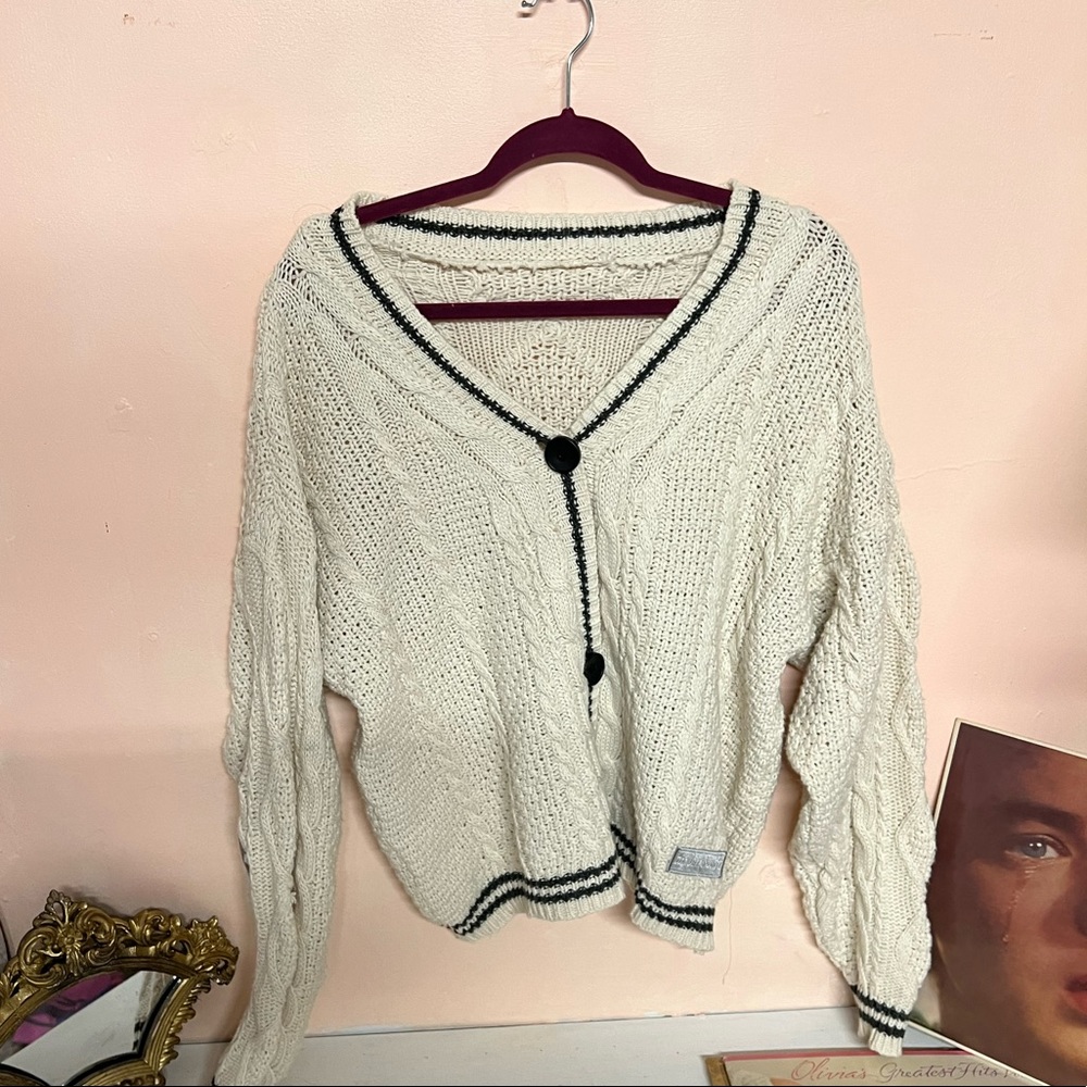 Taylor swift folklore cardigan